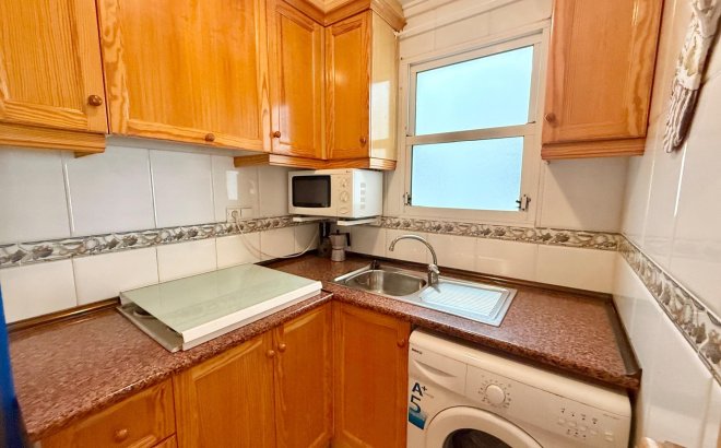 Resale - Apartment -
Torrevieja - Centro