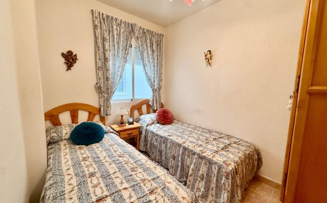 Resale - Apartment -
Torrevieja - Centro