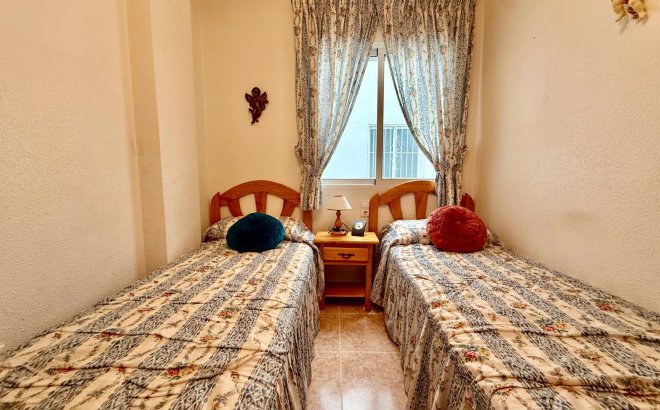 Resale - Apartment -
Torrevieja - Centro