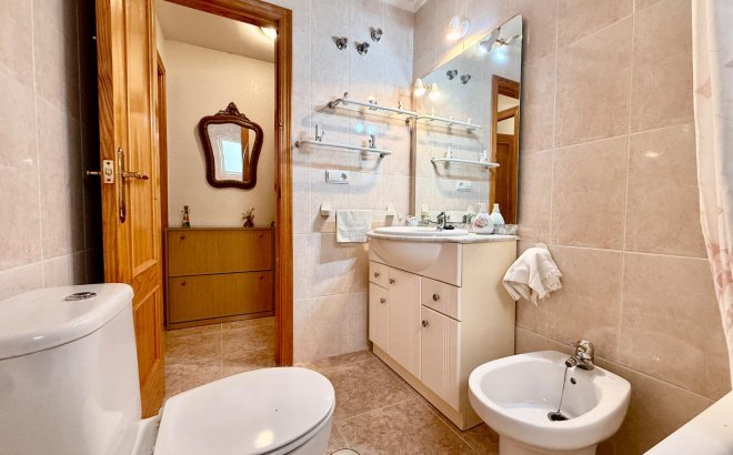 Resale - Apartment -
Torrevieja - Centro