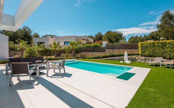 Resale - Villa -
Las Colinas Golf - Costa Blanca