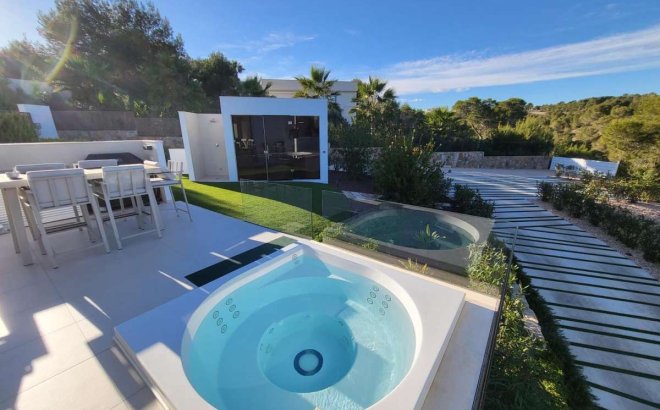 Resale - Villa -
Las Colinas Golf - Costa Blanca