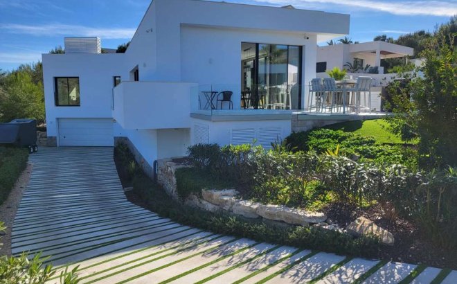 Resale - Villa -
Las Colinas Golf - Costa Blanca