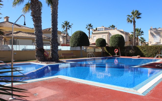 Resale - Villa -
Villamartin - Costa Blanca