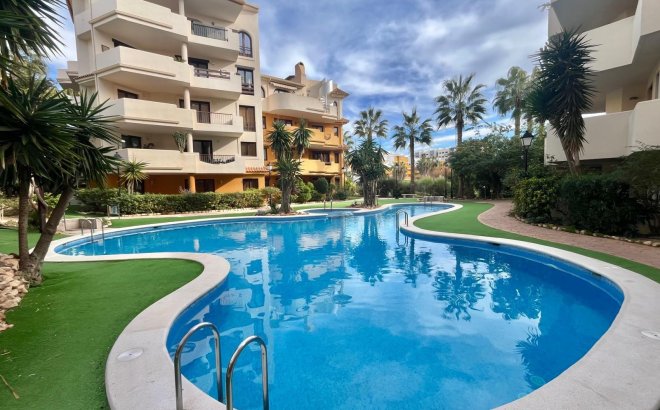 Resale - Bungalow -
Torrevieja - Punta Prima