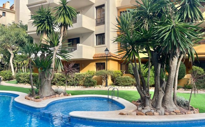 Resale - Bungalow -
Torrevieja - Punta Prima