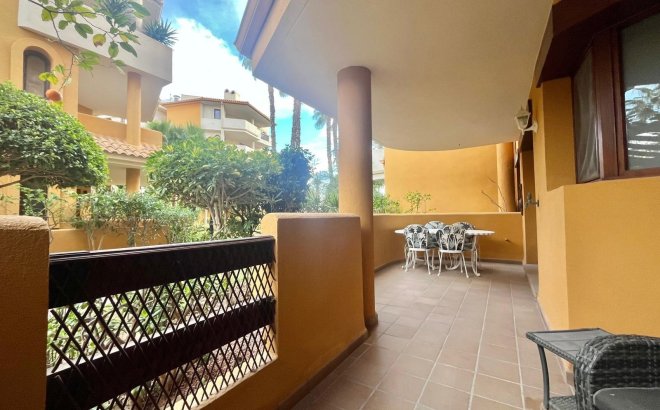 Resale - Bungalow -
Torrevieja - Punta Prima