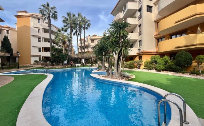 Resale - Bungalow -
Torrevieja - Punta Prima