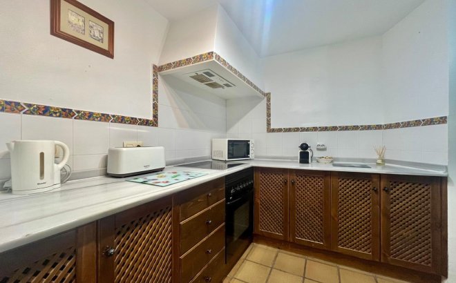 Resale - Bungalow -
Torrevieja - Punta Prima