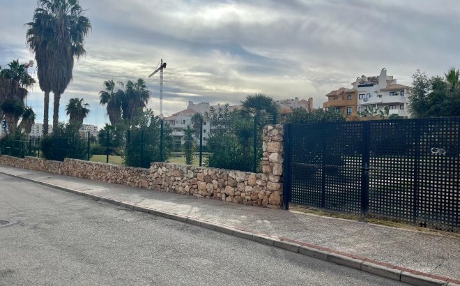 Resale - Bungalow -
Torrevieja - Punta Prima