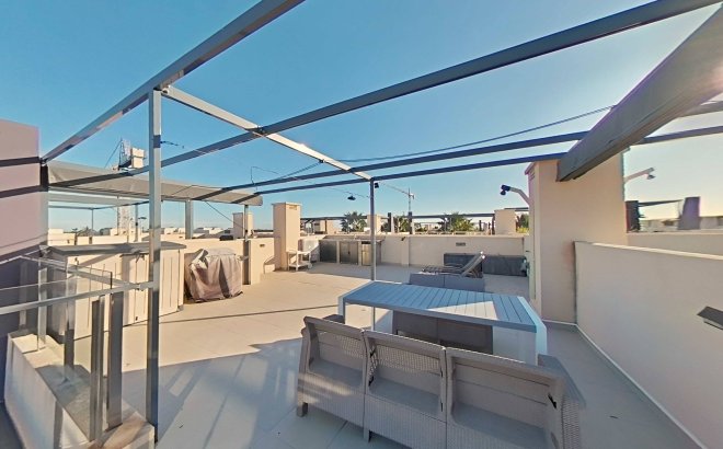 Resale - Apartment -
Pilar de la Horadada - La Torre De La Horadada