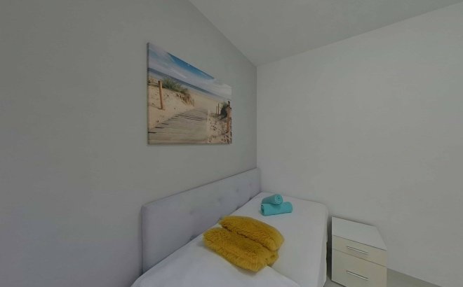 Resale - Apartment -
Pilar de la Horadada - La Torre De La Horadada