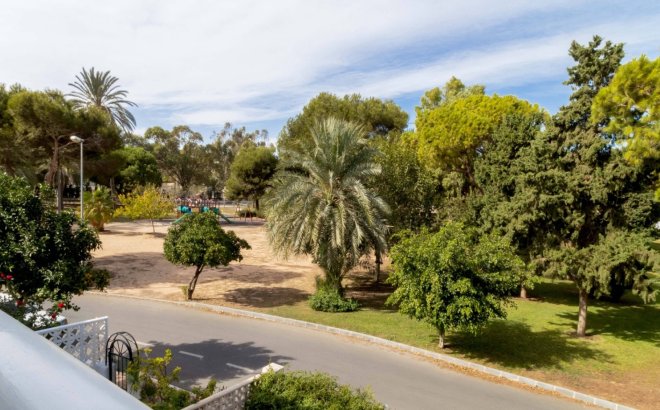 Revente - Town House -
Orihuela Costa - Costa Blanca