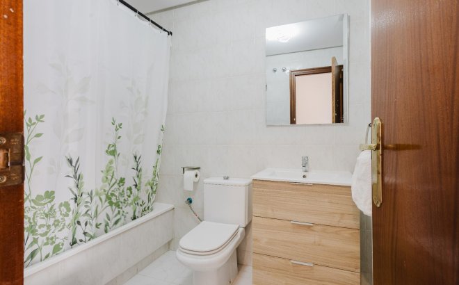 Revente - Appartement -
San Miguel de Salinas - Inland