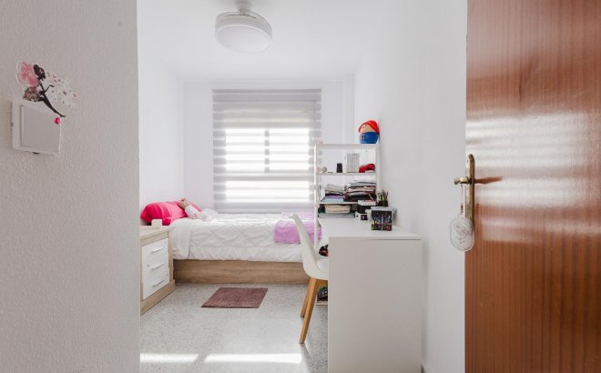 Revente - Appartement -
San Miguel de Salinas - Inland