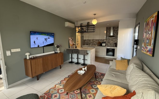 Resale - Villa -
La Zenia - Costa Blanca