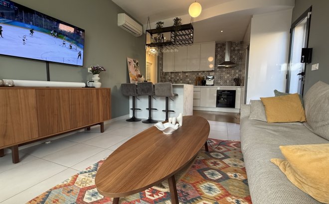 Resale - Villa -
La Zenia - Costa Blanca