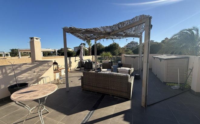 Resale - Villa -
La Zenia - Costa Blanca