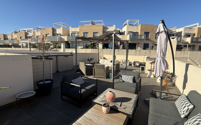 Resale - Villa -
La Zenia - Costa Blanca