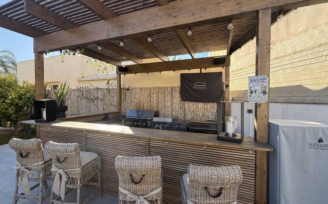 Resale - Villa -
La Zenia - Costa Blanca