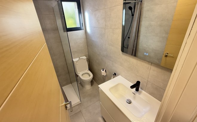 Resale - Villa -
La Zenia - Costa Blanca