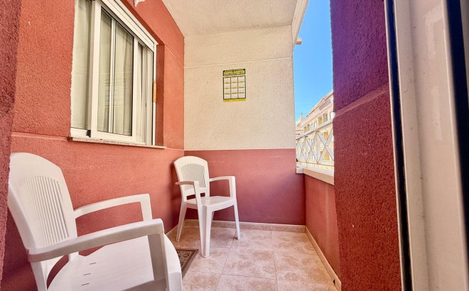 Resale - Apartment -
Torrevieja - Centro