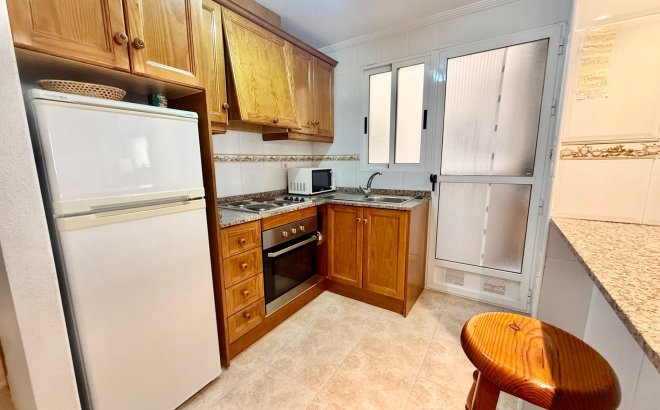 Resale - Apartment -
Torrevieja - Centro