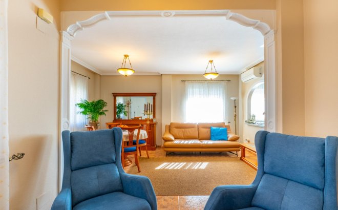 Revente - Dúplex -
Orihuela Costa - La Regia