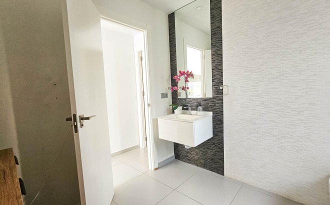 Resale - Villa -
Rojales - Cuidad Quesada