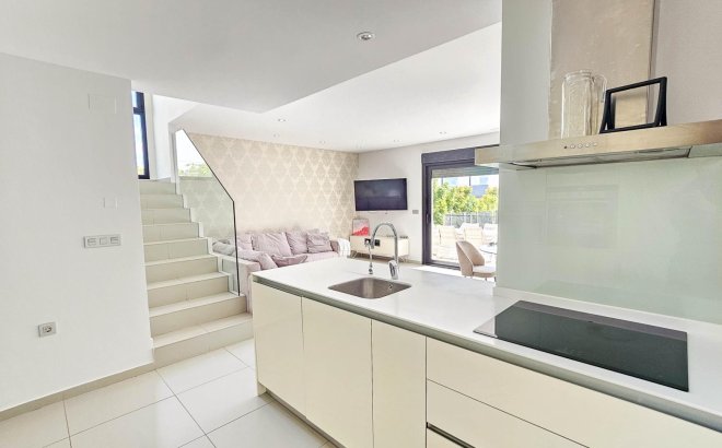 Resale - Villa -
Rojales - Cuidad Quesada