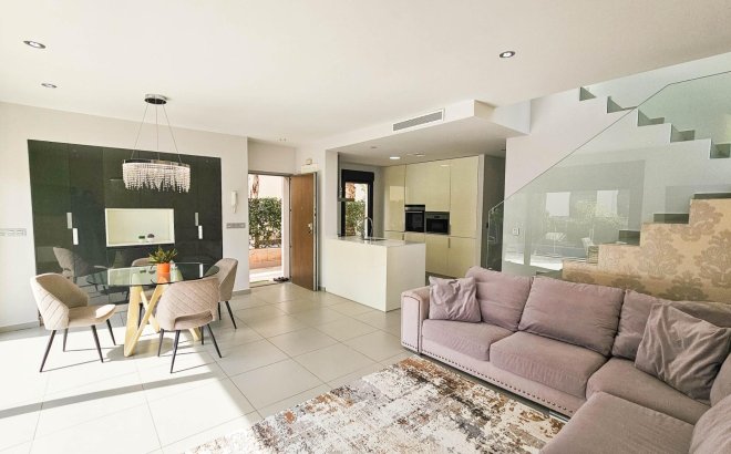 Resale - Villa -
Rojales - Cuidad Quesada