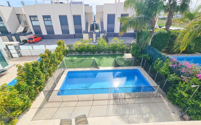 Resale - Villa -
Rojales - Cuidad Quesada