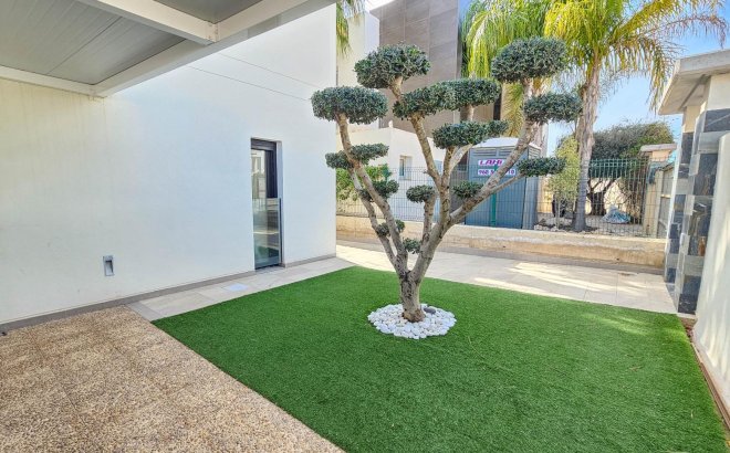 Resale - Villa -
Rojales - Cuidad Quesada