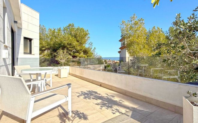 Resale - Villa -
Orihuela Costa - Costa Blanca