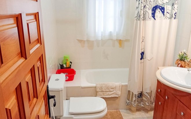 Revente - Villa -
Torrevieja - La Siesta - El Salado - Torreta