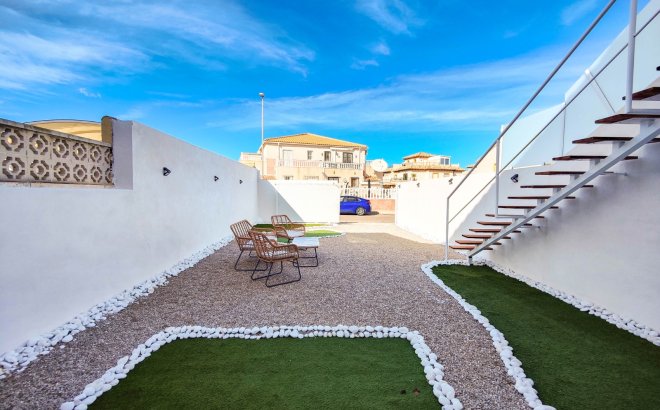 Resale - Penthouse -
Orihuela Costa - Costa Blanca
