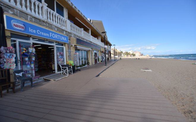 Resale - Town House -
La Mata - Costa Blanca
