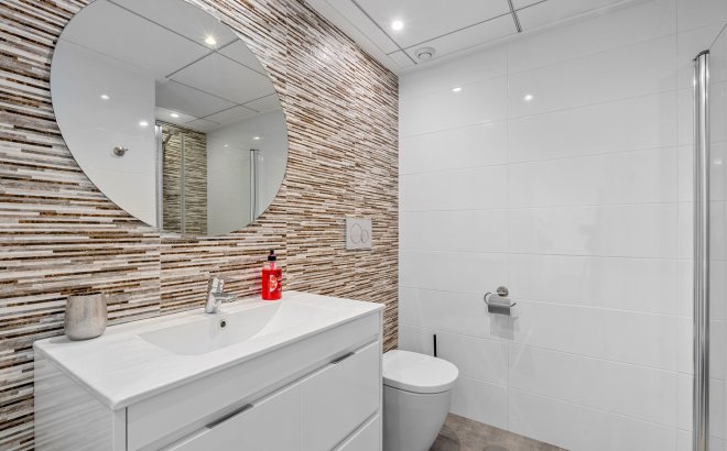 Resale - Bungalow -
Torrevieja - Costa Blanca