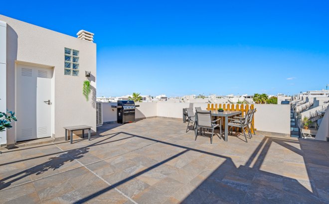 Resale - Bungalow -
Torrevieja - Costa Blanca