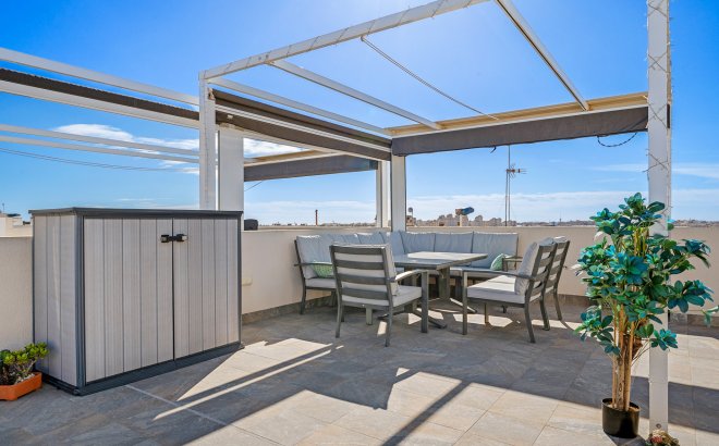 Resale - Bungalow -
Torrevieja - Costa Blanca