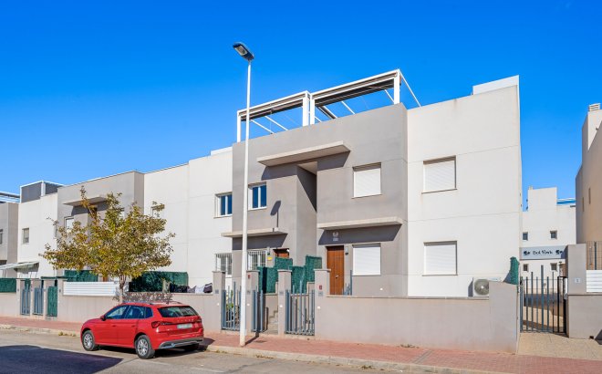Resale - Bungalow -
Torrevieja - Costa Blanca