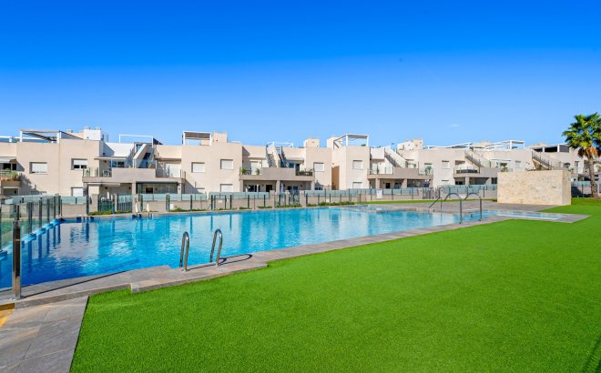 Resale - Bungalow -
Torrevieja - Costa Blanca