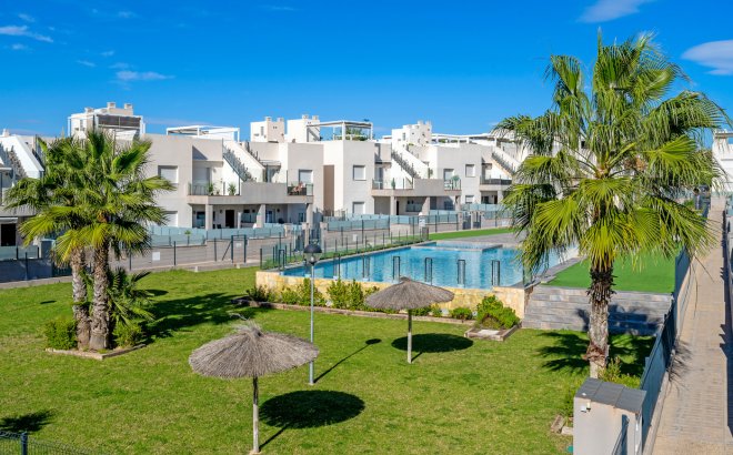 Resale - Bungalow -
Torrevieja - Costa Blanca