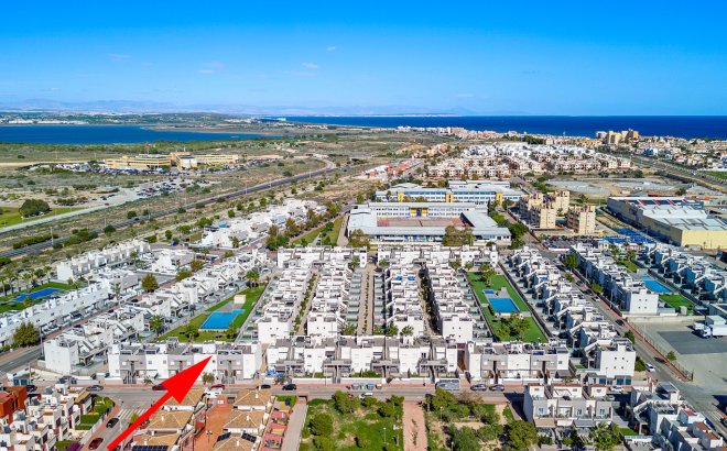 Resale - Bungalow -
Torrevieja - Costa Blanca