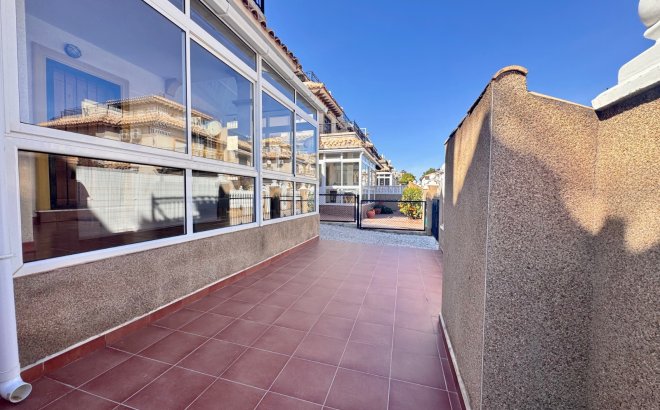 Resale - Terraced house -
Villamartin