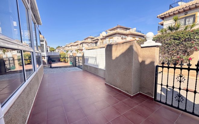 Resale - Terraced house -
Villamartin