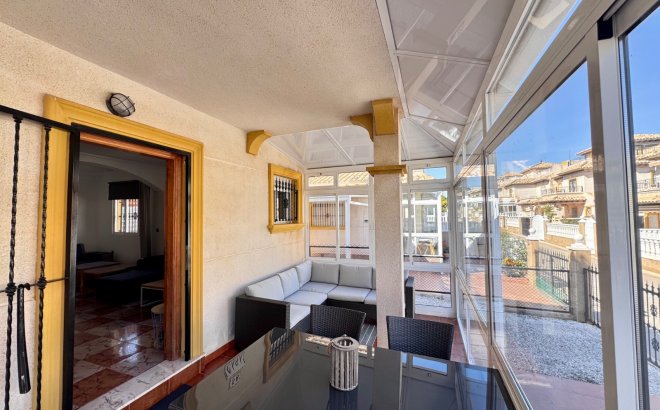 Resale - Terraced house -
Villamartin