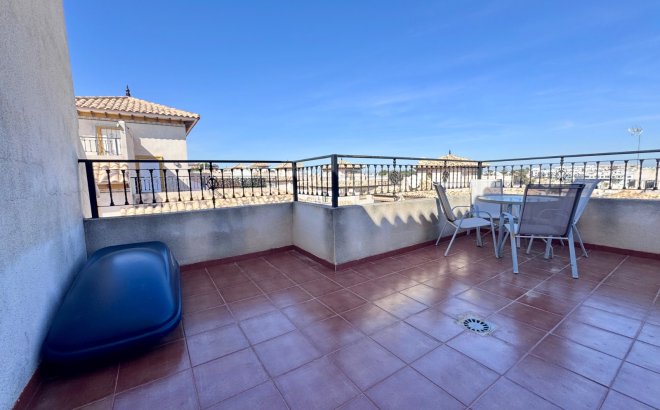 Resale - Terraced house -
Villamartin