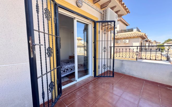 Resale - Terraced house -
Villamartin