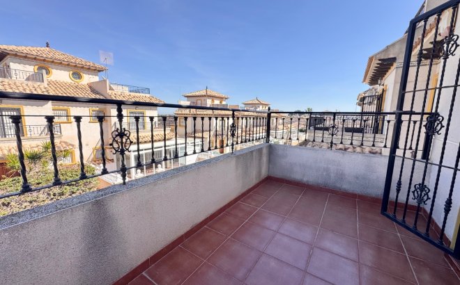 Resale - Terraced house -
Villamartin
